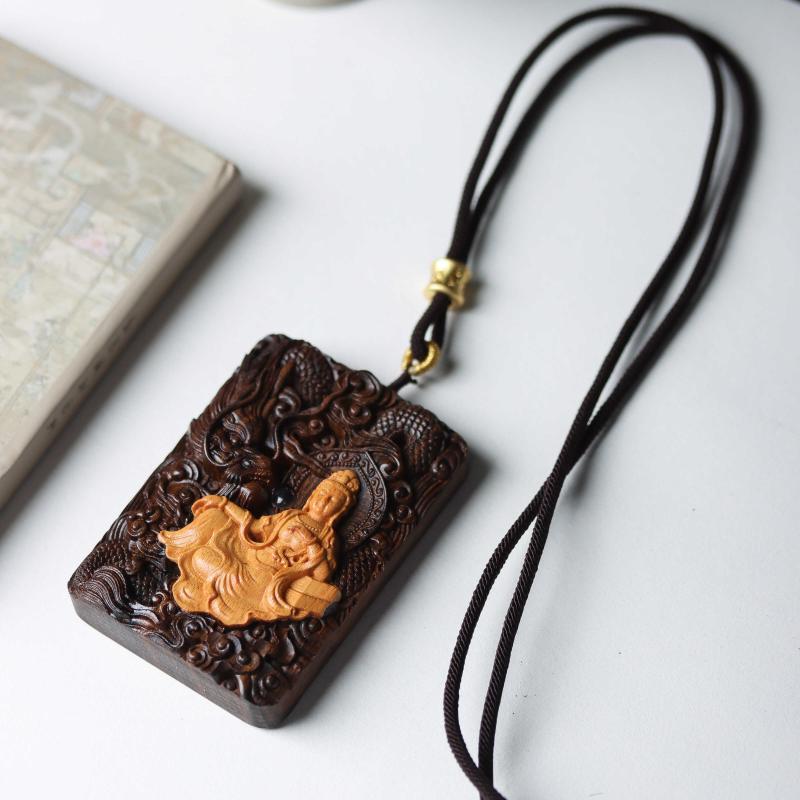 ネックレス 沈香 彫刻ドラゴンデザイン 仏教 スピリチュアル アート 観音 仏 護符 首飾り ペンダント 木製 車内飾り バックミラー アンティーク