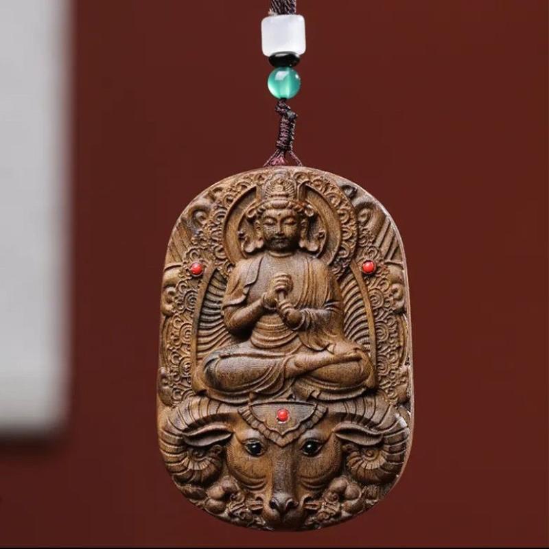 佛 ペンダント 十二支 沈香 アート アンティーク 彫刻 木製 木彫り スピリチュアル 観音菩薩 ユニセッ..