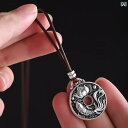 ペンダント シルバー 鯉 平和 バックル トップ メンズ レディース エスニック ネックレス キーホルダー 夏 アクセサリー