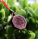 ペンダント アクセサリー 朱雀 神獣 ローズウッド 伝説 エネルギー 守護 スピリチュアル 太極八卦 装飾品