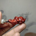 ペンダント ストラップ ネックレス アクセサリー キーチェーン おしゃれ プレゼント ローズウッド レッドウッド 彫刻 ワニ チャーム ファッション 高級感 レ...