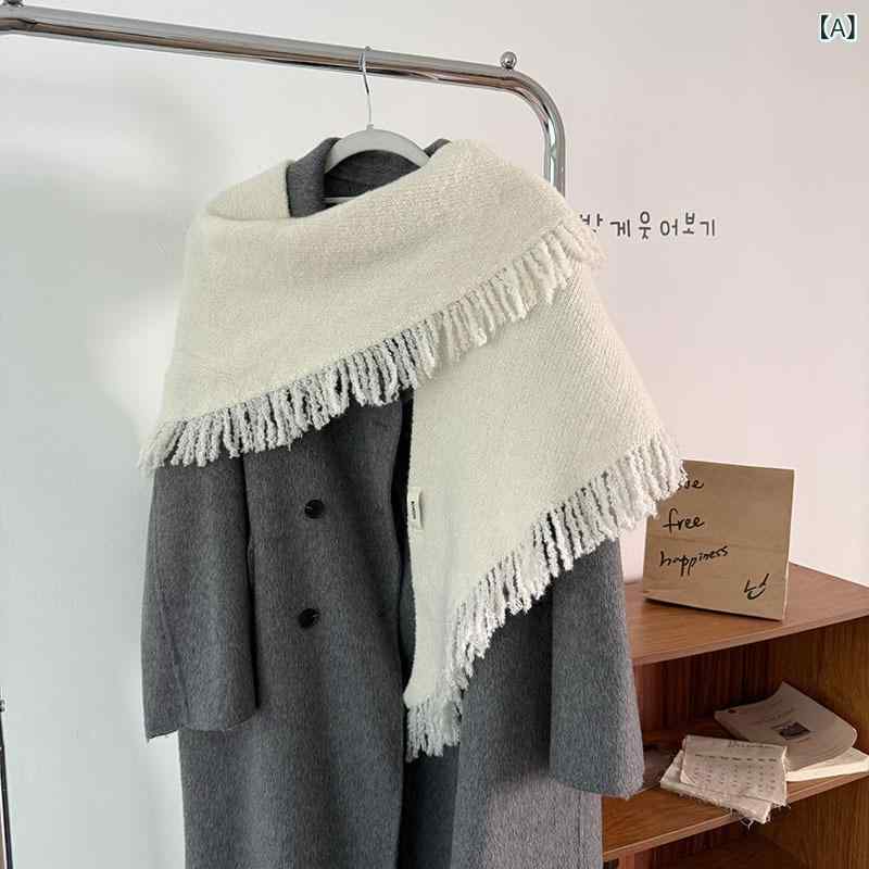 ショール 男女兼用 秋冬 韓国風 高級感 万能 カシミヤタッチ フリンジ 三角ストール ウール混ニット 保温 防寒 大判 マフラー 羽織り ベーシック カジュアル ベージュ ブラック グレー