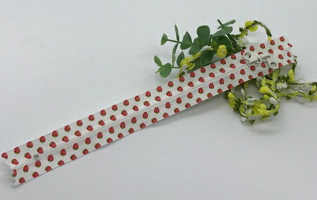 【日本製】両開きファスナー YKK 20cm イチゴ柄 No.2014 果物 国産 手芸 ハンドメイド 可愛い 苺柄