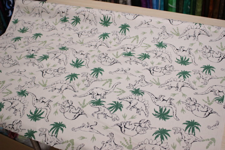 【P5倍★5％OFFクーポンでお得】お気に入りシリーズ リアルダイナソー【10cmあたり】 オーダーカット 【恐竜 ティラノサウルス トリケラトプス ブラキオサウルス ステゴサウルス キャラクター 生地 布 入園 入学】