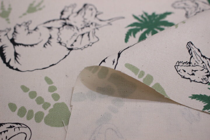 【P5倍★5％OFFクーポンでお得】お気に入りシリーズ リアルダイナソー【10cmあたり】 オーダーカット 【恐竜 ティラノサウルス トリケラトプス ブラキオサウルス ステゴサウルス キャラクター 生地 布 入園 入学】