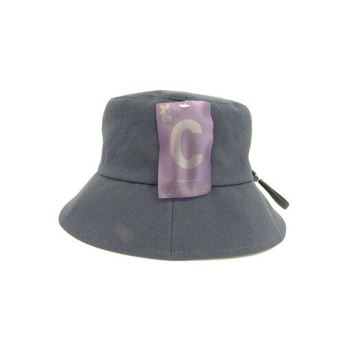 詳細説明※こちらの商品については、返品・交換を承っておりません。あらかじめご了承ください。【特長】・遮光率99.99%の生地をつばに使用し、年中日よけ対策に使える遮光帽子です。・後ろにアジャスターがついておりサイズを調整することができます。・少しシワ感のある生地はカジュアルにかぶりやすく、1年を通して活躍します。商品仕様（スペック）カラー：ネイビー本体サイズ（約）：幅30×奥30×高10cm頭囲（約）：58cm素材：ポリエステル、ポリウレタン長い期間使える素材×デザインの遮光帽子