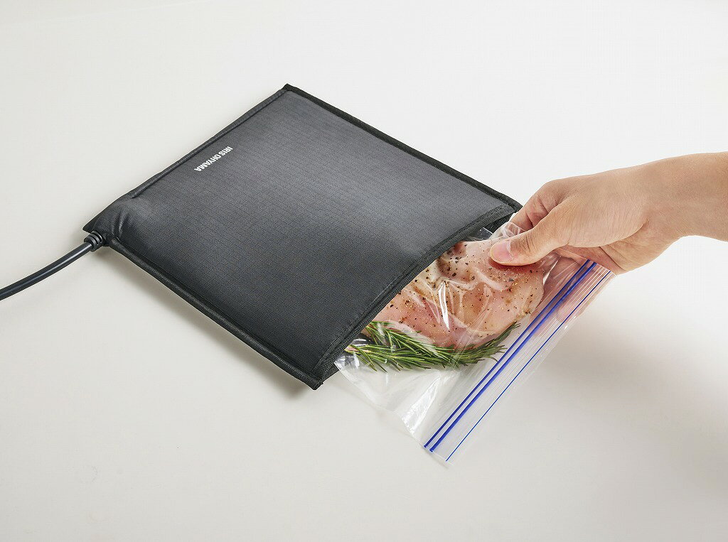 アイリスオーヤマ 低温調理器 袋型 コンパクト PocketChef PLTC 鍋不要 水不要 レ...