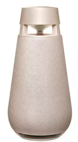 心地よい音に包まれる、持ち運びやすいスピーカーLGのポータブルスピーカーXBOOM 360 XO3は、360度に広がるサウンドが特長です。家のどこに置いても均等に音が響き、パーティーやリラックスタイムにぴったりと感じられる場合があります。コンパクトなデザインで持ち運びにも便利なので、アウトドアや友人との集まりにも気軽に連れていけます。また、防滴設計で水しぶきがかかっても安心ですが、完全防水ではありませんので、水没には注意が必要です。バッテリー持続時間は連続再生で数時間とされており、長時間の利用時は充電切れに気をつけるとよいでしょう。シンプルな操作パネルは初めての方でも使いやすく、Bluetooth接続もスムーズにできるため、スマホやタブレットとすぐにペアリングできます。4インチのパッシブラジエーターが低音をしっかり支え、迫力のある音を楽しみたい方におすすめです。ただし、サイズの関係で迫力ある重低音は大型スピーカーに比べ控えめかもしれません。バランスの良い音質と持ち運びやすさを両立させたスピーカーをお探しの方に向いています。特徴まとめ ・360度サウンドで部屋全体に音が広がる ・コンパクトで軽量、持ち運びがしやすい ・防滴設計で少しの水濡れなら安心 ・簡単な操作とスムーズなBluetooth接続 ・低音を強化する4インチパッシブラジエーター 注意事項 ご購入前に、防滴仕様は完全な防水ではないことをご理解ください。 水に浸したり激しい水流にさらさないよう気をつけてください。 長時間の使用によるバッテリーの消耗に注意し、こまめに充電を行うことをおすすめします。 使用中に異常があった場合は、無理に続けずメーカーの案内に従ってください。 検索用キーワード：LG ポータブルスピーカー XBOOM 360 XO3 Bluetooth スマホ接続 防滴 360度サウンド コンパクト 音響 オーディオ