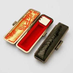 送料無料◆印鑑ケース プレミアム レザー 印鑑ケース【黒ワニ】10.5-12.5mm[朱肉付 印鑑 ケース はんこケース ハンコケース ワニ革 クロコダイル レ...