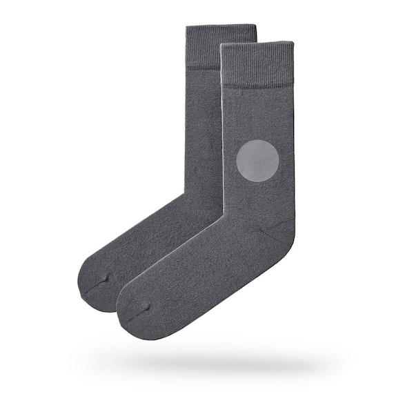 【在庫処分40%OFF】反射するソックス reflective socks 3色 ユニセックス 2サイズ 反射布 圧倒的存在感 リフレクター シンプル スタイリッシュ デザイナー 北欧の交通安全グッズ おしゃれ お守り 通勤 通学 部活 塾 ジョギング 自転車 散歩 子供