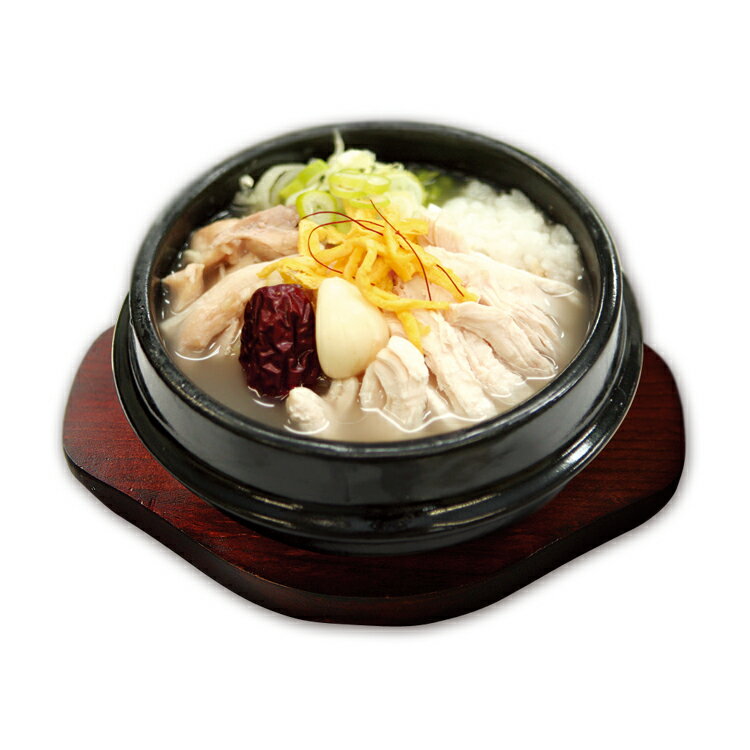 ソウル市場　自社製　冷凍参鶏湯　サムゲタン　ハーフサイズ850g(骨付き)