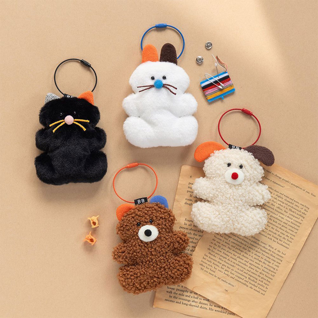 【Romane】Brunch Brother Fluffy Keyring 韓国 キーリング キーホルダー ぬいぐるみ アクセサリー バッグ チャーム 韓国雑貨 雑貨 ファッション雑貨 ウサギ イヌ ネコ クマ かわいい おしゃれ シンプル モコモコ ふわふわ 子供 ロマネ ブランチブラザー プレゼント