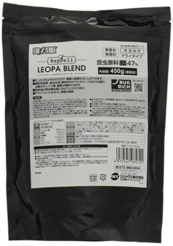 ・ 450グラム (x 1) 4972547035721・昆虫の栄養そのまま説明 商品紹介 昆虫の栄養そのまま！昆虫食爬虫類専用フードです。レオパの食性を考え、昆虫粉末を中心にカルシウム、ビタミン類をバランスよく配合した高タンパクフードです。ぬるま湯でふやかして必要な量を与えられるので経済的です。 【原材料】 アメリカミズアブ幼虫、小麦、魚類タンパク加水分解物、ポテト、サーモンオイル、第二リン酸カルシウム、乾燥昆布、乾燥酵母、レシチン、Lリジン、塩化コリン、Lメチオニン、硫酸鉄、タウリン、ナイアシン、L-アルスコルビン酸-2-リン酸エステルカルシウム、酸化亜鉛、酸化マンガン、Dパントテン酸カルシウム、ベータカロチン、リボフラビン、ピリドキシン塩酸塩、チアミン硝酸塩、葉酸、ヨウ素酸カルシウム、他 【保証成分】 粗タンパク質35％以上、粗脂肪1 0％以上、粗繊維5％以下、水分1 0％以下 原材料・成分 高タンパク 使用方法 (与え方のポイント) 飼育している部屋の室温(約25℃前後)と同じぐらいの温度のぬるま湯でふやかし、口に入るまでの時間を3分にするとヒョウモントカゲモドキが一番食べやすい状態になります。 ・爬虫類が食べ切れる量、一日2~3粒を目安にぬるま湯に3分ほど浸します。やわらかくなったペレットを1粒ずつピンセットで動かし、爬虫類が食べなくなるまで与え続けてください。 ・粒を水に浸しすぎるともろくなり、与えにくくなります。 ・芯が硬い状態でも消化に問題はありませんが、硬すぎると食べない場合がありますので3~5分を目安に浸してください。 浸したペレットはその日に使い切ってください。　また、食べこぼしたペレットは取り除いてください。 ・新鮮な水をいつでも飲めるような状態にしてください。