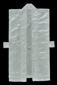 【Made in japan】おみごろも 御忌衣 小忌衣 紗綾形-(さやがた)-サテン生地 名入れ、家紋、社紋入れ、出来ます。奉納も出来ます。