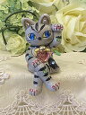 招き猫 デコレーション キラキラ 置物 おしゃれ かわいいラインストーンのデコレーションがかわいい♪お座り招き猫:灰トラ 商売繁盛 開店祝い 合格祈願 御祝 内祝 縁起物 デコ 左手 【HLS_DU】