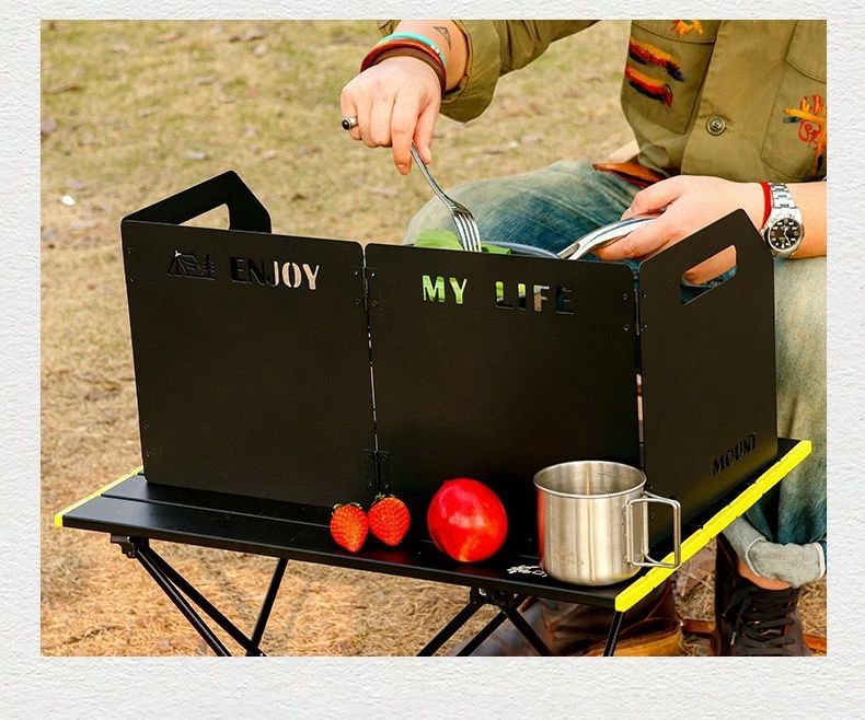 ウインドスクリーン 風防板 アウトドア用品 四つ折り レンジガード 油はねガード 折りたたみ 4面 4枚パ..