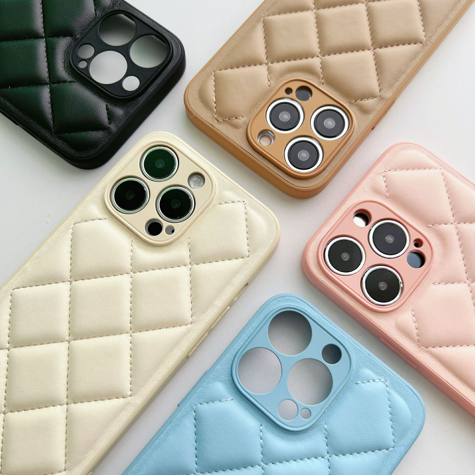 【298円OFFクーポン対象商品☆24日20:00～28日01:59】マトラッセ キルティング iPhone15 15pro 15pro max ケース iPhone14 iPhone14pro iPhone14 plus iPhone14promax ケース iPhone13 13pro 13promax ケース iPhone12 iPhone12pro 12pro maxケース iPhone11 ケースのサムネイル