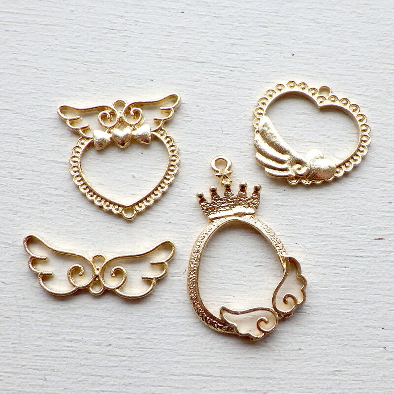 チャーム フリルハート 羽根 2カン 1個 4種類