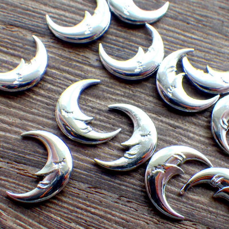 [1個]貼付けパーツ おやすみお月様 レジンパーツ シルバー