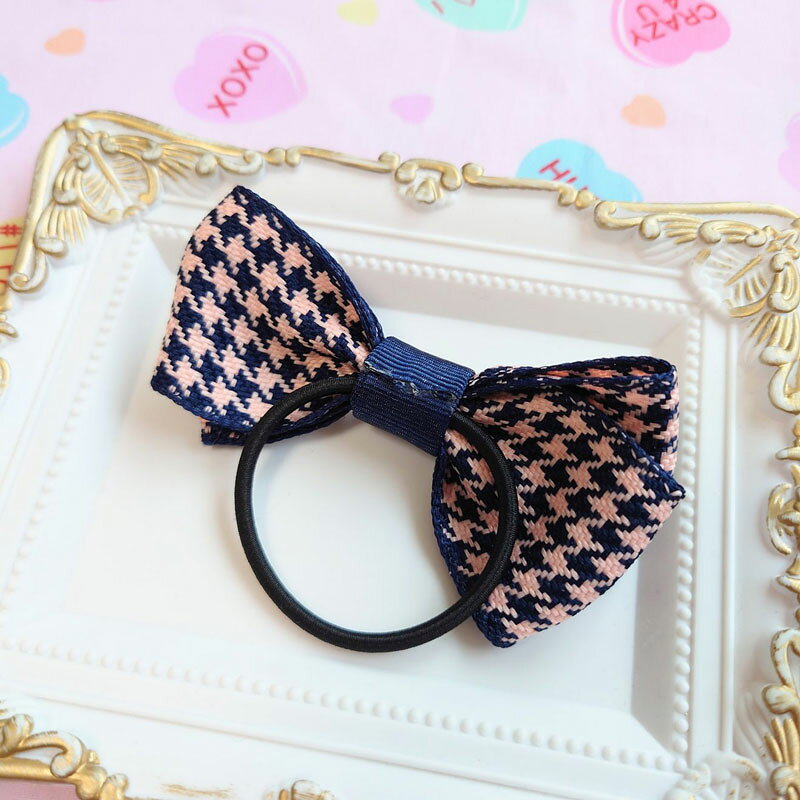 ハンドメイド Beads happybooのヘアゴム リボン 【完成品】ヘアアクセサリー 千鳥格子シンプルリボンヘアゴム ピンク×ネイビー｜アングル2