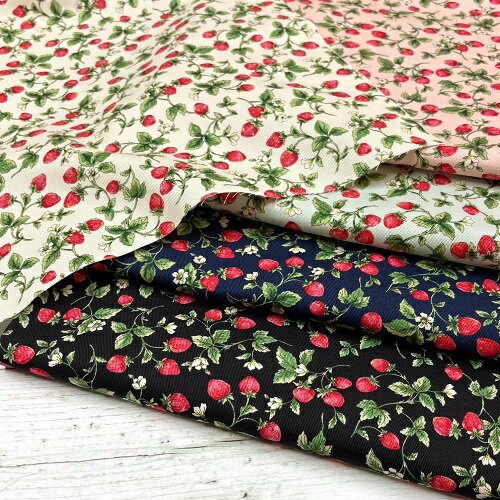 【50cm単位】コットン 苺 生地 日本製 布 綿100% プリント ピンク 青 ブルー 白色 ホワイト 黒 ブラック 紺 ネイビー 日本製【2mまでメール便対応】