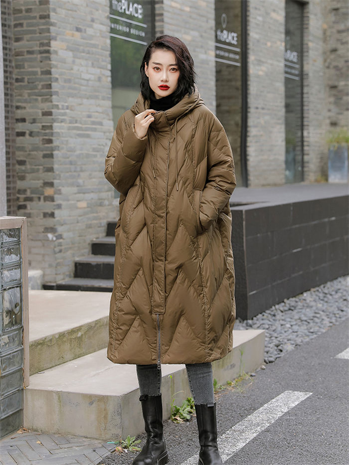 ダウンジャケット フード付き レディース 大きいサイズ ダウンコート コート アウター 防寒 秋冬 きれいめ おしゃれ 30代 40代 50代 上品 長袖 ゆったり 体型カバー 軽量 軽い ダウン 中綿コート ロングコート カジュアル 秋冬アウター 送料無料 無地 黒 赤 杏色 コーヒー色