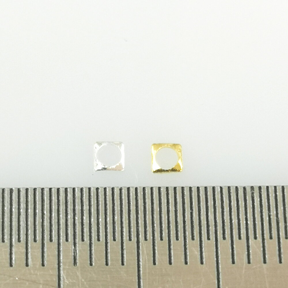 （メール便可）スクエア 2mm 穴あき四角 メタルスタッズ 50粒入り 全125種類 ジェ...