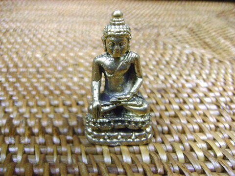 仏様の真鍮製ミニ置物　その4 エスニック アジアン雑貨 ポスト投函配送選択可能です
