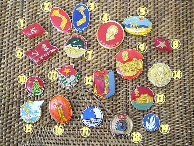 ベトナムのコテコテ社会主義ピンバッチ エスニック アジアン雑貨 ポスト投函配送選択可能です