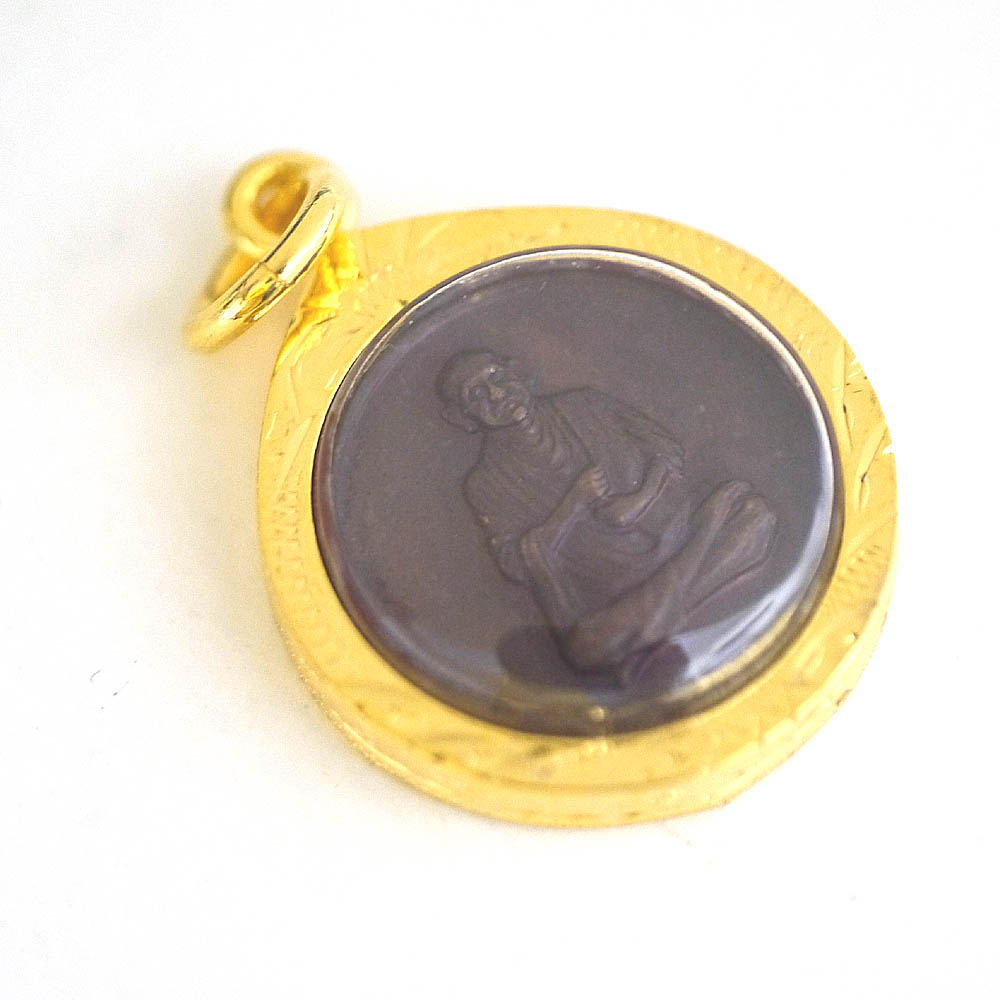 タイ-ワット・ラカンのプラクルアン 「ラカンの高僧ルアンポートーのお守りです」タイでは超有名なお守..