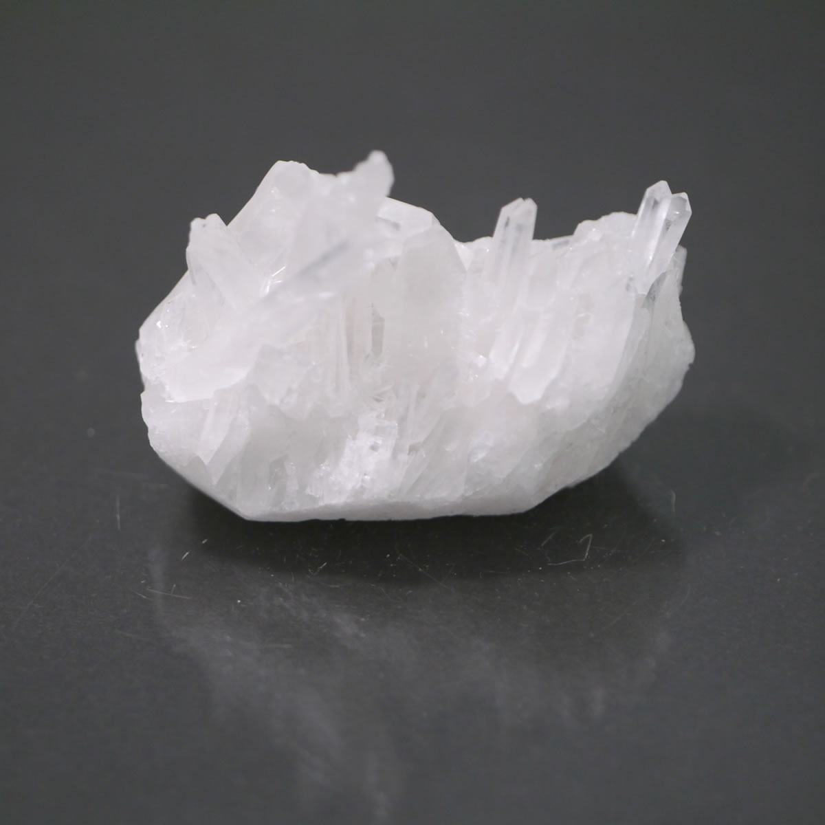 チベット産ヒマラヤ水晶クラスター 1点物 （cluster-173/約60.6g）/ 天然石・置き物/ポスト投函配送不可