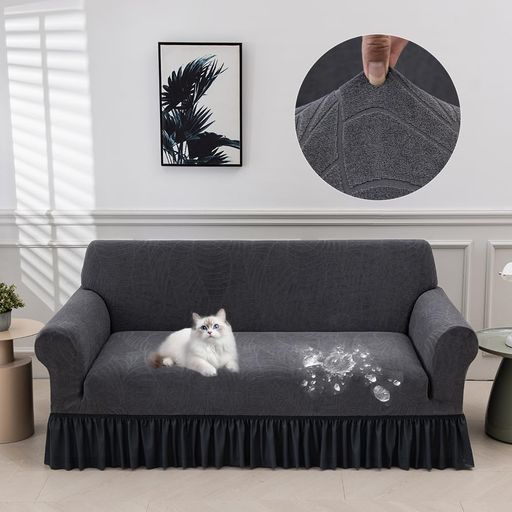 【ジャカード織り柄デザイン】葉の浮き彫りが立体的に立ち上る精巧なパターンで、高級感あふれるオリジナルテクスチャーを採用。豊富な色彩選択肢で自分だけのインテリアコーディングが可能です。家族全員が集うリビングには、明るいカラフルなカバーが最適。古いソファも一着で新作レイアウトに生まれ変わります。クラシックなソファを高級アップグレードせずに、コスト効率よく新たな価値を発見できます。手頃な価格で大切な家具を長く愛用し続けられるよう、デザイン性と機能性を兼ね備えています。※葉脈部分は半透明に見える可能性がございますが、実際に装着した際には周囲と調和するため全体的な印象に影響を与えませんので、ご安心ください。 .【高耐久性素材】高耐久ポリエステルをベースに開発した特別縫製構造を採用。肌触り柔らかく、伸縮自在な高耐摩耗性を兼ね備え、長時間使用しても変形しない設計です。フレーム付きソファに簡単に装着・取り外せる便利さを加え、上質な肌理感と毛玉不発生・色落ち防止処理を施しています。水洗い可能で洗濯後も元の形を保ち、長期使用にも耐える究極のクラスタブル素材です。 【撥水・防汚加工】特殊な撥水処理を施しています。