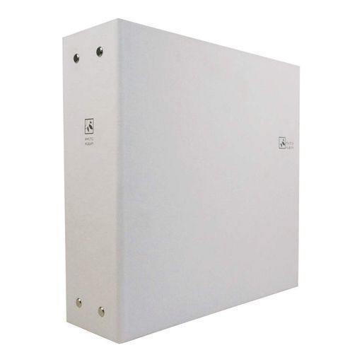 フォトアルバム 本体寸法:タテ303xヨコ305x背幅98mm 本体重量:1800g、スリップケース込:2050g 布地表紙(綿) / 溶着式製本 ポリプロピレン製L判3段x2列ポケット3層黒エンボス台紙80枚 多目的大ポケット2枚(4ポケット)