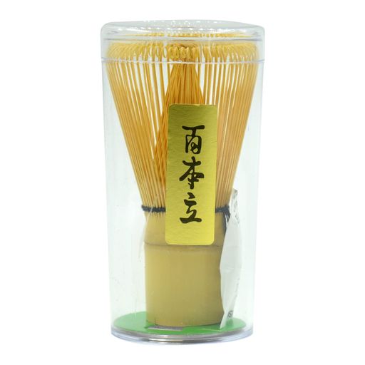 商品説明 お手頃価格な中国産100本立茶筅です。 茶筅の標準的な穂数は70本前後ですが、100本立ての穂数は81~95本前後。 穂数が多い程きめ細かな泡を作ることができ、初心者の方でも比較的上手に点てられます。 100本立は特に穂数が多いので初心者の方にも細かい泡が点ちやすいです。 ●仕様:産地:中国、材質:竹 ●サイズ:(約)直径6cmx高さ11cm、持ち手径:2.7cm※一つ一つ手作りの為個体差があります。●箱:プラスチックケース入 《商品特性について》自然素材の為、寸法や色味、節の具合など個体差がございます。その為画像と異なる場合がございますので予めご了承ください。 .茶筅の穂を数えたら、商品名の数と合いませんでした。A.伝統工芸士さんに聞きました。○○本立というのは名称です。実際の穂数はそれよりも少ないです。本数は伝統工芸士の組合で、統一の目安を決めております。 《お取り扱いについて》 ・新しい茶筌を使い始める時はたらいやボウルを使って軽く水洗いをし、その後お湯で湯通し(茶筌通し)をして下さい。 ・食洗器・乾燥機でのご使用はお控えください。