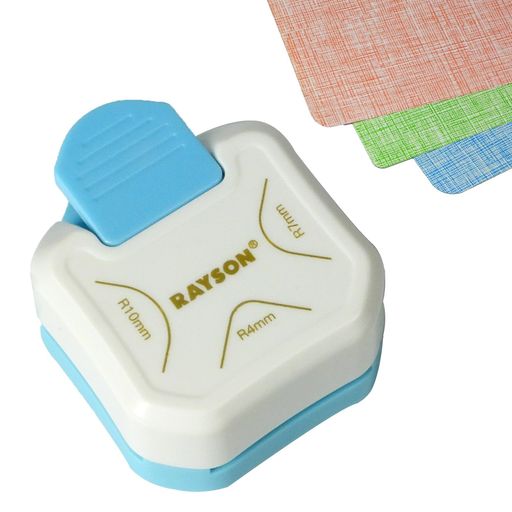【製品仕様】カラー:ホワイト|材質:高品質ABS樹脂+ステンレス|サイズ:70x60x35mm(小型軽量で持ち運び簡単) 【便利な3-in-1デザイン】角丸サイズは4mm、7mm、10mmから選択可能。鋭利で耐久性のある刃が、紙の角を滑らかかつ美しく仕上げます。 【幅広い用途】紙類、写真、名刺、カード、PVCシート、書類など、多種多様な素材の角を手軽にカット。オフィス作業、学校の教材、自宅のクラフト作業に最適。 【安全設計&amp;使いやすさ】刃が直接触れない安全構造を採用。底部には滑り止め加工が施され、快適かつ安全に操作可能です。持ち運びや収納にも便利です。 【使用上の注意】極端に柔らかい紙や湿った紙への使用は避けてください。きれいな仕上がりを維持し、製品の寿命を延ばします。