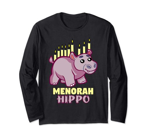 Features hippo hippopotamus become a funny Hanukkah Chanukah menorah with candles on top. A wonderful Hannukah gift for those who love hippos and Hanukkah 長袖tシャツ