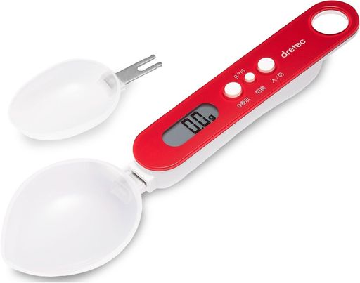 【少量の計量に】計量スプーンのようにすくってはかれる電子はかりです。例えば、コーヒー豆やプロテインなどの粉物や醤油などの液体の量をはかりたい時に便利です。計量後はそのまま容器に移したりできるので、洗い物が増えずに手軽に計量できます。 【0.1g単位で計測】0.3g〜300gまでの少量分を0.1g単位で計測できます。レシピ通り正確に作りたい時にも大活躍!表示はgとmlの2表示で切り替えできるので、液体の計量も可能です。 【より正確にはかるために】正確に計量するためには持ったままではなく、平らな場所に置いた状態ではかることをおすすめします。水平状態ではかることでばらつきなく、値が表示されます。 【2種類のスプーン付き】大小(30ml/15ml)2つのスプーンが付属しています。使いたい量や場面に合わせて付け替えられます。スプーンは、食器洗い乾燥機にも対応しているので衛生的に使うことができます。また、スプーンにはメモリが付いているので、大さじ・小さじなどの計量も可能です。 【こんな用途に】ペットの餌やりや赤ちゃんの離乳食、調味料の測定、減塩調理、パン作りなど様々な用途でご使用いただけます。
