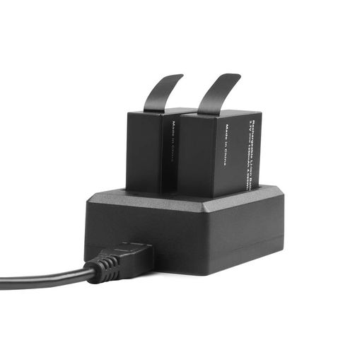 AKASOアクションカメラBrave7LE充電器1350mAhバッテリー2個セットUSBケーブル付属