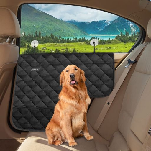 【新型の車用ドア保護シート】 ワンチャンが車のドアに傷をつけるのが心配ですか?- SuplutuX 車 ドアカバーは高品質の材料で作られており、しっかりとした取り付けが可能です。犬用ドアカバー2パックで、後部座席のドアの両側をカバーし、車のドアを清潔に保ち、ペットからの傷を防ぎます。 【防水・耐久・清潔便利】 高品質の600Dオックスフォード素材で作られた、防水・撥水加工で洗濯可能。新型厚手の生地なので、爪の引っかき傷や液状などから車内ドアをしっかり守れます! 【取り付けが簡単】 SuplutuX ペット用ドライブシートはただ3ステップで簡単に取り付けられます。 1. ポジショニングカードを窓の隙間に挿入します。 2. ベルクロをドアに固定します。 3. 窓に吸盤を取り付けます。 わずか60秒で準備完了! 【ほとんどの車に適用】長さ増え版のドライブシートのサイズ:66.5 cmx65 cm。パッケージには左右のドアに2つのカバーが付いています。ほとんどの自動車に対応できます。 【収納用メッシュポケットがある】 車内ドア保護カバーには2つのメッシュポケットに様々な物を収納することが出来ます。