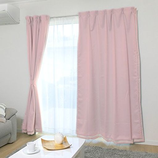 遮光 【1級遮光で光をシャットダウン】外からの視線も防ぎ、プライバシーを保護。 【UVカット率85%】紫外線からお肌をガード。家具の日焼けや色褪せ予防にも。 【節電・省エネ】窓から伝わる外の暑さ・寒さを遮る効果があり、冷暖房の効率アップで省エネ。 【厚手の生地】ボリューム感のある生地で手触りもなめらか。【洗濯機で洗える】カーテンは洗濯機で丸洗いできる。 【アジャスターフック付】届いたその日から使える高さ調節可能のアジャスターフック付き。※タッセルは付属しません。 材質:ポリエステル100%