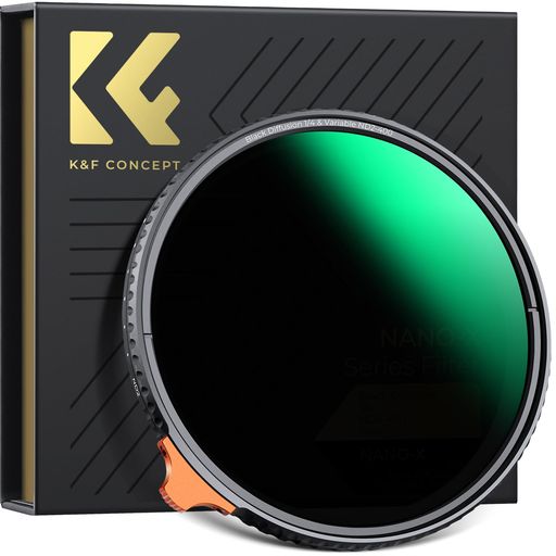 【一枚二役レンズフィルター】72mm ND2-400&amp;ブラックミスト1/4、2in1のレンズフィルターは、光量調整機能を持つNDフィルターとソフト効果を持つブラックミストフィルターを1つに凝縮した多機能フィルター。光学ガラスは、分子構造の安定性を確保するために両面を精密に研削および研磨されており、望遠レンズのシャープネスに影響を与えず、高解像度になる。外装の新旧が混在しますが、中身は同一です。 【NDフィルター・光量調整】可変NDフィルターは光量ロック機能を搭載する。最小ND2から最大ND400までに回して9 段階の無段階(ストップ)を調整可能。フィルターの前枠を回転させることで水面やショーウィンドウの反射を除去し、色彩コントラストのアップを行うだけでなく、レバー操作で光量を調整して、色彩に影響を与えず光量だけを減少させることができる。 【ソフト効果・ブラックミスト】ハイライトを抑え、暗部を持ち上げる。逆光時に柔らかく拡散する光を捉え、コントラストを抑え、明暗差を調整して柔らかい映画のような雰囲気を演出することができる。