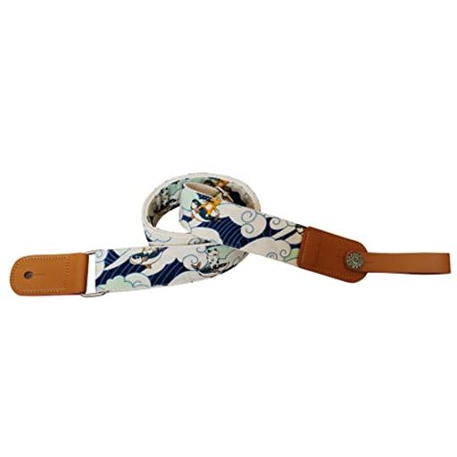 MUSICFIRSTオリジナルデザインのヴィンテージ浮世絵スタイルの「サーフィンする猫」ソフトムスリン&amp;本革ウクレレストラップウクレレショルダーストラップ、MUSICFIRST本革ストラップロッカー付き ヴィンテージ浮世絵スタイルのスーパークールなゴールドスタンピングの「サーフィンする猫」パターン入りのシェルファブリック/本革ストラップエンド(ストラップの布は大きな一枚の生地から切り取られるため、各ストラップのパターンは少し異なる場合があります。つまり、あなたのストラップはユニークです!) 素材:綿(外側)+本革+綿(内側)+金属アクセサリー 幅:1.5インチ(3.8cm);長さ:48イン