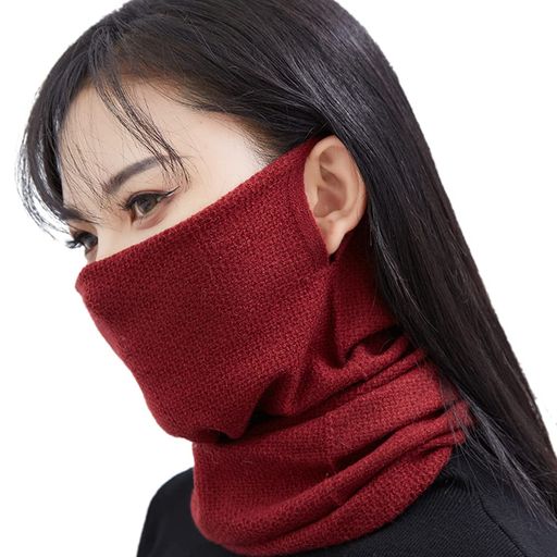 【優しい肌触り・防寒保温】防寒性と弾性に優れるウール混素材を採用しており、柔らかい肌触りで快適な着心地を実現しています。耳かけかけタイプで、鼻までしっかりと覆うことができます。寒い冬に首元を冷たい風から守ります。柔らかくて軽くて厚さも丁度良いネックウォーマーを一度使用すると、手放せなくなります。 【息苦しくない・快適な着け心地】ネックウォーマーの程よい厚みと長さによって、肩が凝ったり邪魔になったりすることはありません。伸縮性のある生地で、喉に圧迫感がありません。窮屈感のない快適な着け心地です。通気性が備わっているフェイスカバーで口元まで上げても呼吸も苦しくなりません。冬場の通学通勤、作業アウトドアスポーツに最適です 。 【使いやすい・携帯に便利】首からすっぽりかぶるだけで、日常使用には便利です。また、サッと折りたためてコンパクトなサイズで、室内に入った時、かばんにすぐに収納できます。折り畳むとコンパクトになって嵩張らないから、持ち運び便利なネックウォーマーです。通勤、通学、ちょっとお出かけにも、急な寒さを感じた時の防寒対策にもぴったりです。