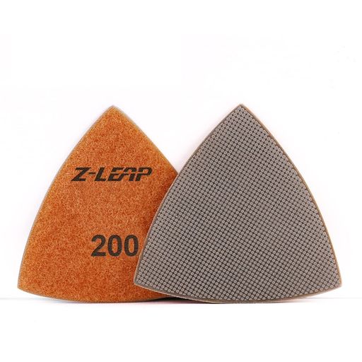 【梱包】グリッツ200# x 2個入り。 【サイズ】各辺3インチ(80x80mm)。 【素材】当社の高品質三角サンディングディスクは、耐久性と耐摩耗性を備えた高品質のダイヤモンド研磨剤で作られています。 【用途】ダイヤモンド三角研磨パッドは、花岡岩、大理石、ガラス、複合材料、コンクリート、ソフトストーン、テラゾ、宝石、セラミック、磁器を手で研磨するために設計されており、手の届きにくい場所を研磨するときに特に役立ちます。 【用途】特別なナイロンフックとループのバックデザインは、サンダーに簡単かつしっかりと貼り付けられます。Z-LEAPトライアングルディスクは、木工、クラフト、家庭、乾式壁、自動車、工業、金属加工、ファイバーグラス、プラスチック、または研磨が必要なその他の表面に使用できます。