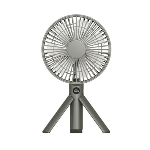 [大型ファン面設計]市場の従来型小型製品とは異なり、大型のファン面設計を採用。直径約160mmのファンにより、広い送風面積と強力な風量を実現し、送風範囲と冷却効果を大幅に向上させました。加えて、ファンヘッドは上下左右に自在に角度調整が可能。お好みの方向にピンポイントで送風できるため、卓上でも手持ちでも最適な風向きに設定できます。 本体重量は約360グラムと軽量で持ち運びに優れ、折りたたみ式のためバッグにもすっきり収納できます。毎日の通勤やアウトドアレジャーに最適で、携帯性に優れ、長時間の使用でも疲れにくい仕様です。夏の外出に欠かせない、頼れる冷却アイテムです。 [180° 折りたたみ式]180°折りたたみ式を採用したハンディファンは、従来の卓上ファンに比べて使い勝手が格段に良く、収納時もスリムでコンパクトにまとめられます。お好みの角度に調整することで、風の当たる範囲を自由にコントロールでき、いつでもどこでも心地よい涼しさを感じられます。加えて、底部の三脚を開くだけで卓上でも安定して設置でき、場所を選ばず安心してお使いいただけます。さらに、コンパクトながら大風量を実現。