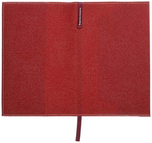 【本体サイズ】約18.8x33.2cm 【収納サイズ】約17.8x25.3cm 【生産国】日本【材質】発泡PVC 【仕様】中央部にしおり紐付き 【その他】風合いが本革に近い合皮製ブックカバーです。熱圧着した後にもう一手間、周囲を縫製している...