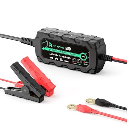 【スマートな充電モード搭載でバッテリー寿命を最大化】RoyPow製の本充電器は、12Vリン酸鉄リチウムイオン(LiFePO4)バッテリー専用に設計された、1A出力のトリクル充電対応モデルです。低電流でじっくり充電することにより、バッテリー内部への負担を抑え、発熱や劣化を最小限にとどめます。過充電を防ぎながら、最適な電圧・電流で充電を制御するスマートモードを搭載しており、日常的なバッテリーメンテナンスにも最適。バッテリーの寿命を大幅に延ばすことができ、長期的にコスト削減にもつながります。 【バッテリーを復活・再利用可能】長期間未使用により放電しきってスリープ(ディープスリープ)状態になってしまったバッテリーも、本製品なら復活が可能です。スリープ状態のバッテリーを自動的に検出し、活性化モードに切り替えることで、安全に充電を再開。これにより、買い替えを検討していたバッテリーも再利用でき、環境にも経済的にも優しい選択となります。特に電動工具、ポータブル電源、ソーラー機器などに使用しているLiFePO4バッテリーの延命に役立ちます。
