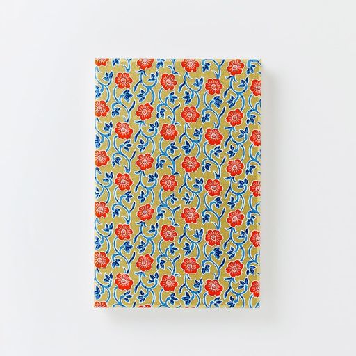 【サイズ】W120xH180xD15mm 【素材】和紙 植物の紋様が美しい、色鮮やかな朱印帖です。日本の伝統的な紋様を使用しております。