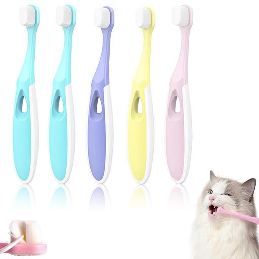 【犬猫用歯ブラシ】ペット用歯ブラシがあれば、ペットの口腔内の健康維持が簡単にできます。 愛犬の歯茎を保護し、ペットが快適に口腔清掃を行えます。 愛犬のためだけでなく、愛犬を飼っているお友達のためにも購入して、愛犬が白い歯と清潔な口腔を維持できるようにしましょう! 【健康素材】犬用歯ブラシの柄は環境に優しいPP素材で作られ、毛はマイクロナノソフト毛で作られ、無毒無臭、抗菌、抗ウイルス、消臭効果があり、ペットの歯を安全に清掃でき、犬の歯肉炎のリスクを低減します。 毛が抜けないので、ペットが快適にお掃除できます。 【10000本の極細毛】普通の歯ブラシと比べて、弊社の犬用歯ブラシは10000本の柔らかくて極細の毛があり、歯と歯茎を徹底的に包み込んで、効果的な清掃を提供できます。 歯へのダメージを大幅に軽減し、歯の知覚過敏の痛みを軽減し、効率的に歯をきれいにすることができます。 ペットを刺激しないので、犬や猫にとって素晴らしいブラッシング結果と快適な体験をお約束します。 【握りやすいハンドル】 この歯ブラシはペットの必需品です。