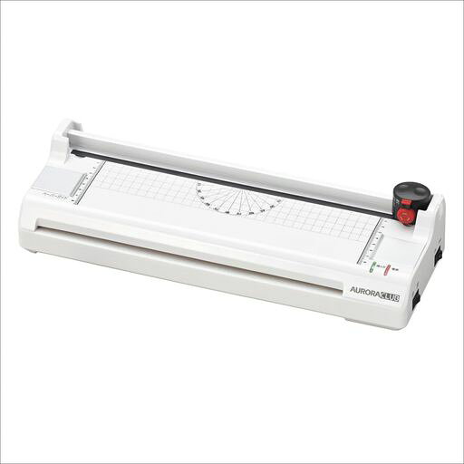 製品寸法: 422x160x99mm 製品重量: 約1.9kg ラミネート速度: 約300mm/min(60Hz) 約250mm/min(50Hz) ラミネートフィルム: 100・150ミクロン ウォームアップ時間: 約4〜6分 リリースレバー付き ペーパーガイド付き 3タイプ切替え式カッター付き 透明なPPT定規付き 分度器・コーナーカッター付き